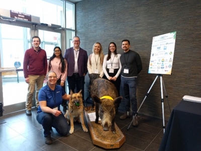 From L to R: Dr. Mathieu Pruvot (Uof Calgary), Oshin Ley (Uof Calgary), Dr. Ryan Brook (Uof Sask), Devin Fitzpatrick (U of Calgary), Hannah Bordin (Uof Alberta), Luis Salazar (Uof Calgary), Hannah McKenzie & Seuss (Government of Alberta)